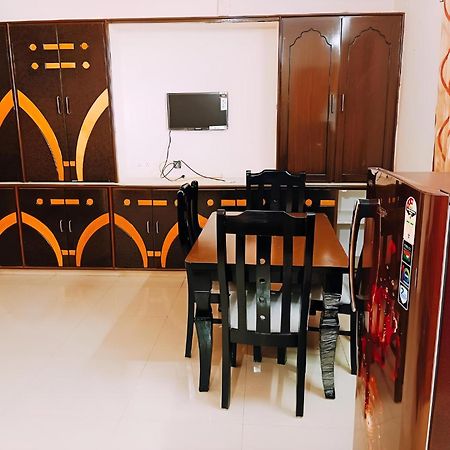 Sls Homestay - Luxury Ac Service Apartments 1Bhk, 2Bhk, 3Bhk - Direct Flyover To Alipiri Tirumala Gate - Walk To Ps4 Pure Veg Restaurants, Supermarkets - Near To National Highway & Padmavathi Amma Temple - Modular Kitchen, Living Room -Free Superfast Tirupati Exteriér fotografie