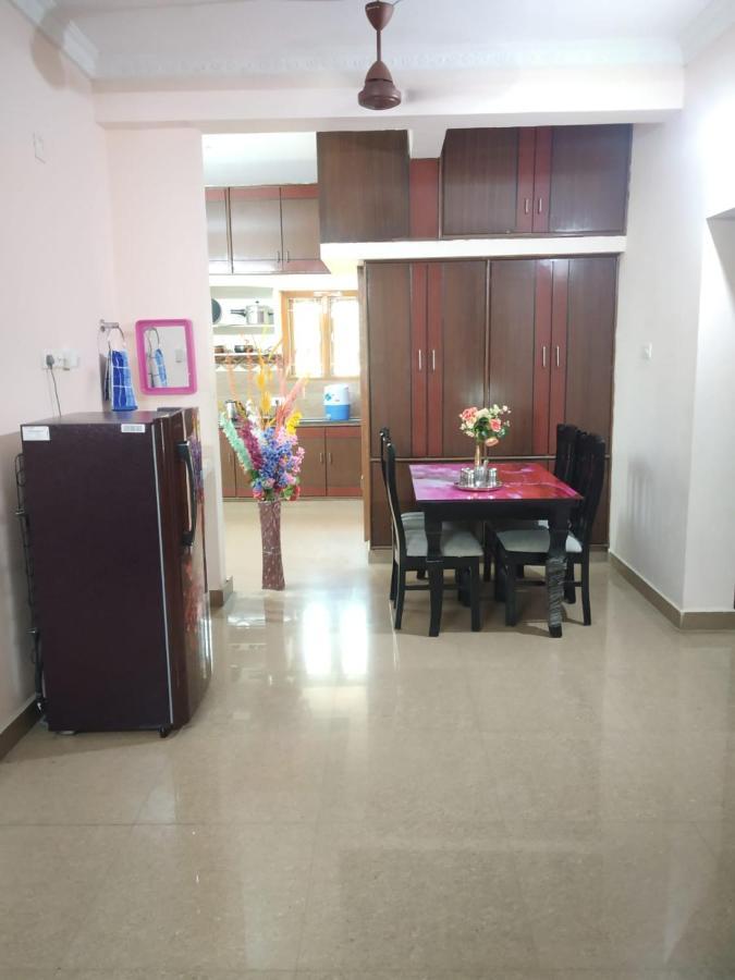 Sls Homestay - Luxury Ac Service Apartments 1Bhk, 2Bhk, 3Bhk - Direct Flyover To Alipiri Tirumala Gate - Walk To Ps4 Pure Veg Restaurants, Supermarkets - Near To National Highway & Padmavathi Amma Temple - Modular Kitchen, Living Room -Free Superfast Tirupati Exteriér fotografie