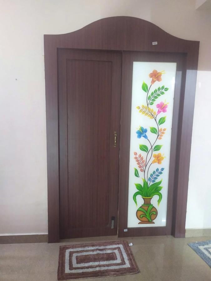 Sls Homestay - Luxury Ac Service Apartments 1Bhk, 2Bhk, 3Bhk - Direct Flyover To Alipiri Tirumala Gate - Walk To Ps4 Pure Veg Restaurants, Supermarkets - Near To National Highway & Padmavathi Amma Temple - Modular Kitchen, Living Room -Free Superfast Tirupati Exteriér fotografie